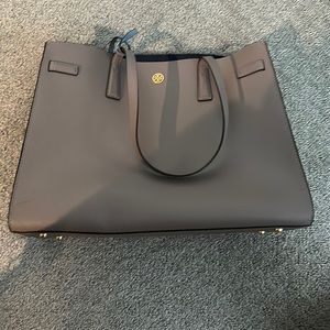 Tory Burch Robinson Tote- Taupe